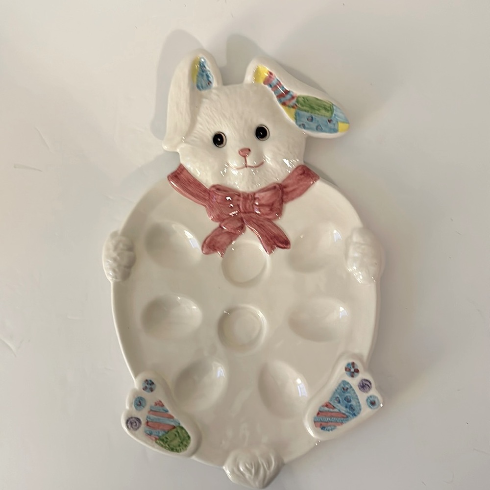 Easter Egg Bunny Ceramic Display Plate Dish Tray Holds 8 Eggs Heavy Salt Pepper